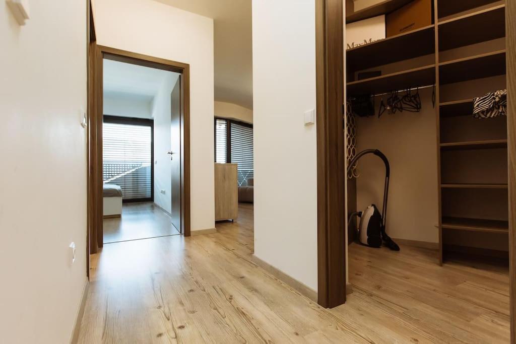 Appartamento Miracle Bratislava Esterno foto